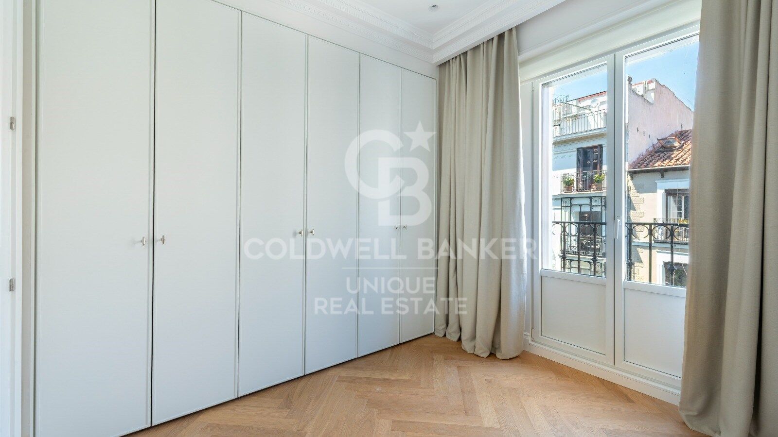 Apartament w Madrid, Hiszpania 3 sypialnie, 199 mkw. nr 157128