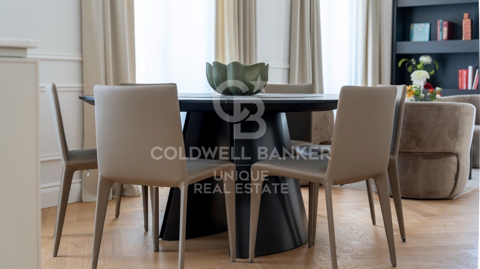 Apartament w Madrid, Hiszpania 3 sypialnie, 199 mkw. nr 157128