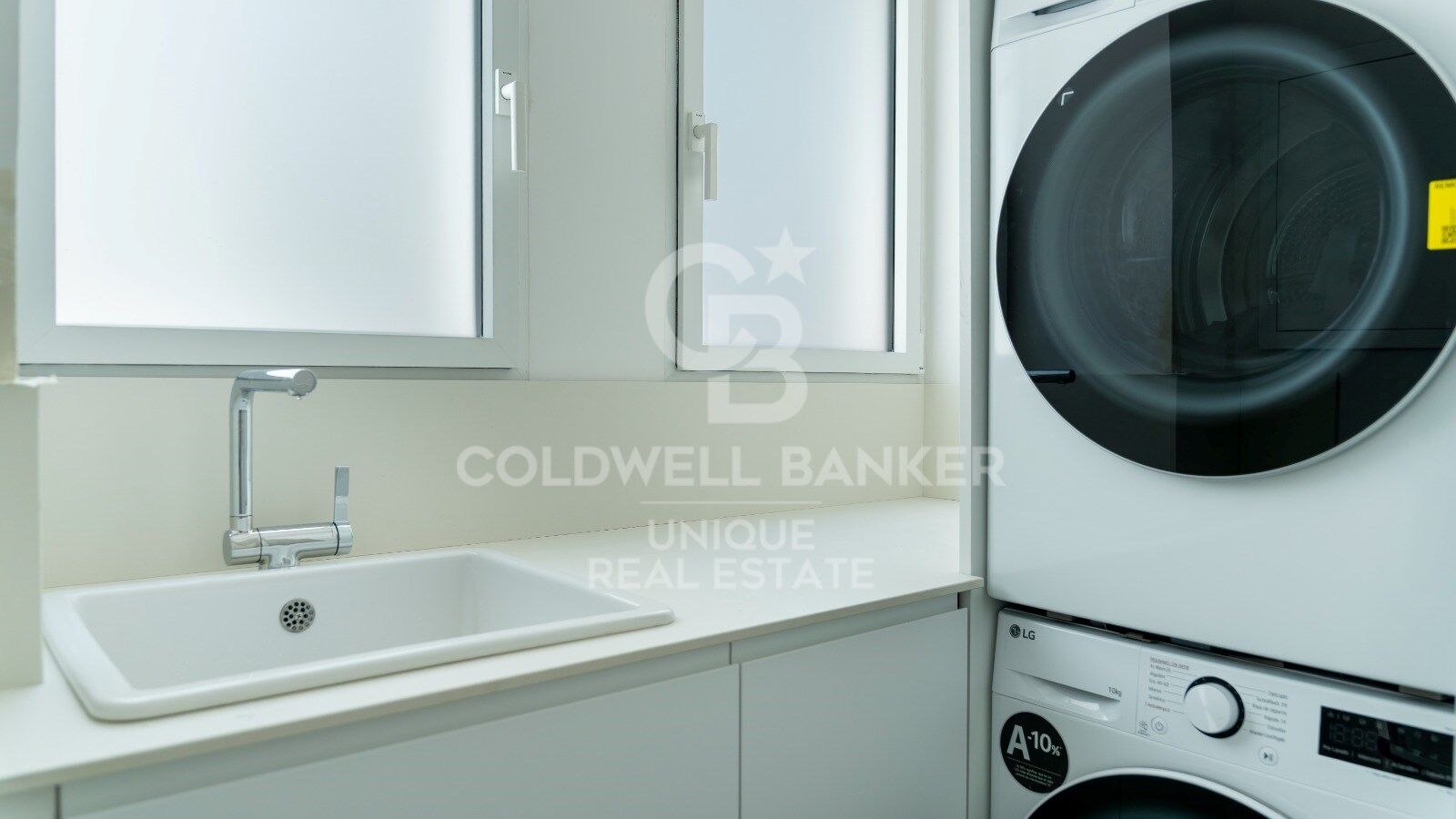 Apartament w Madrid, Hiszpania 3 sypialnie, 199 mkw. nr 157128