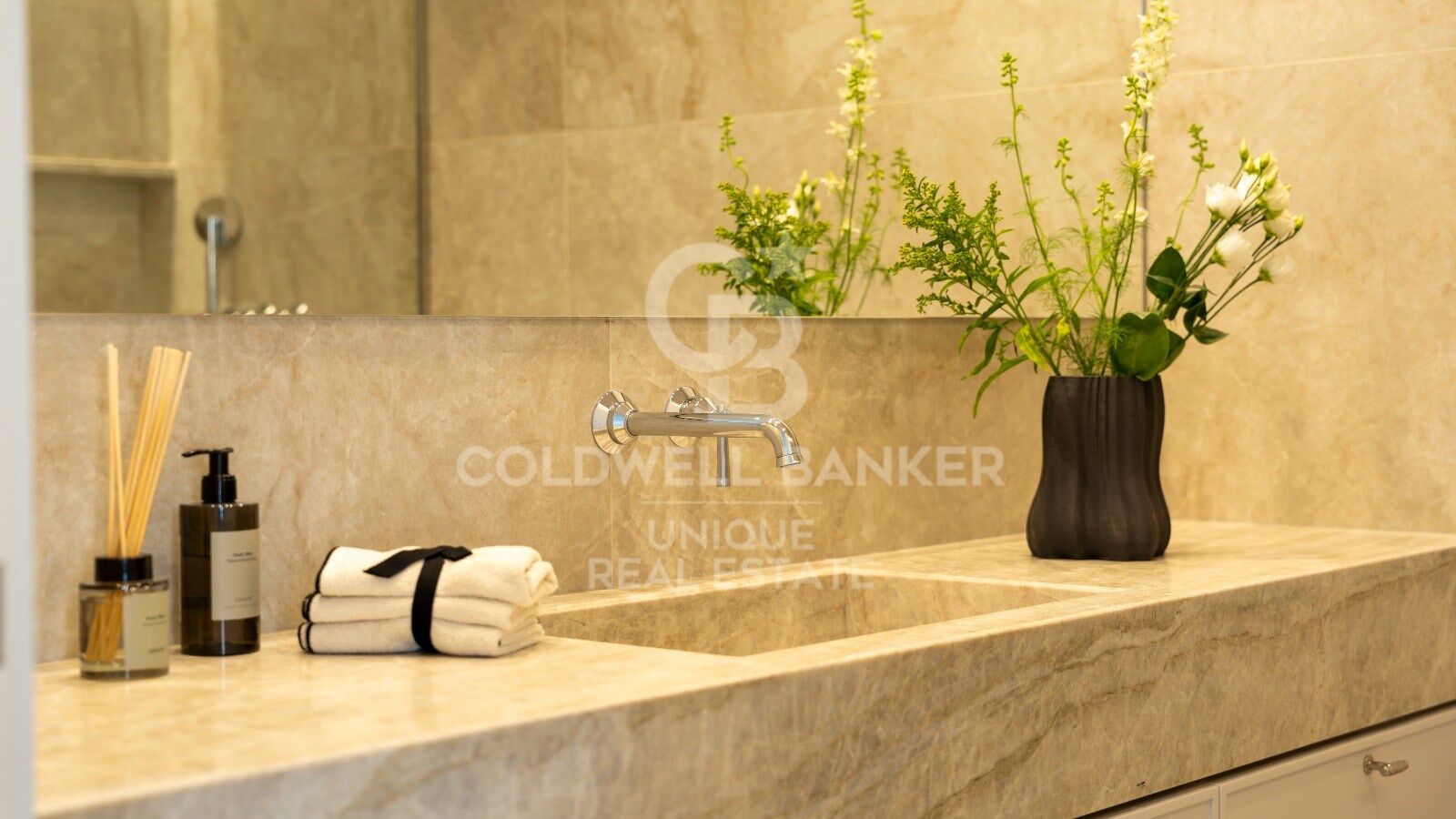 Apartament w Madrid, Hiszpania 3 sypialnie, 199 mkw. nr 157128