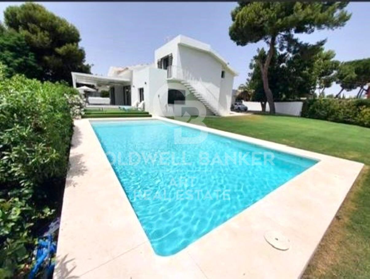 Townhouse in Marbella, Malaga, Spain 4 bedrooms, 635 sq.m. No. 157131