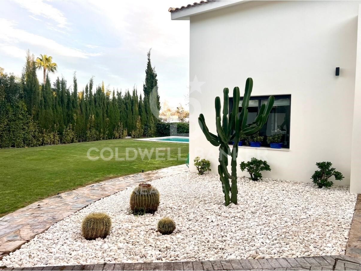 Townhouse in Marbella, Malaga, Spain 4 bedrooms, 635 sq.m. No. 157131