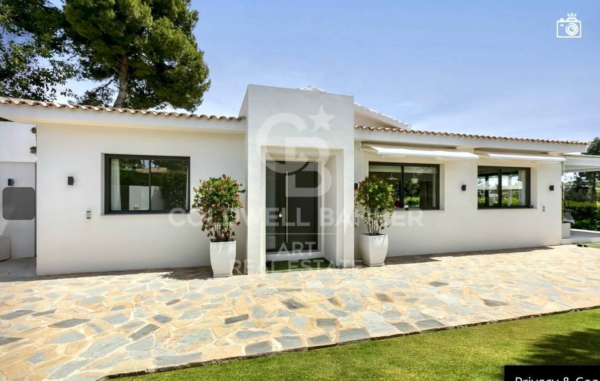 Townhouse in Marbella, Malaga, Spain 4 bedrooms, 635 sq.m. No. 157131