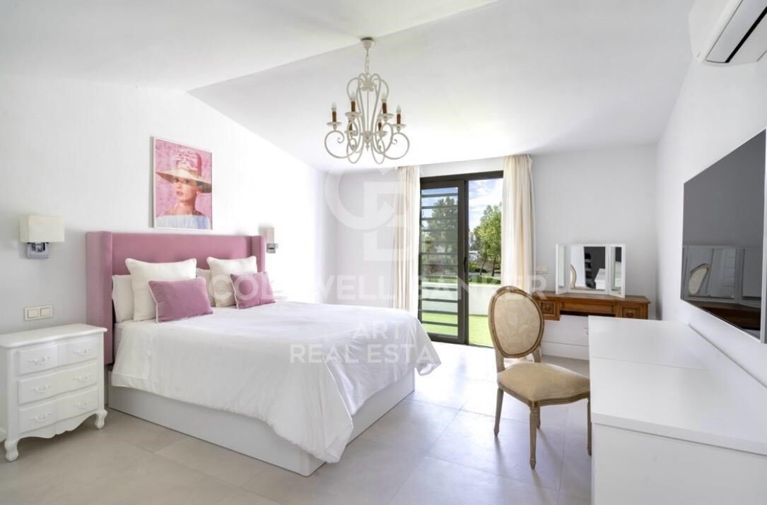 Townhouse in Marbella, Malaga, Spain 4 bedrooms, 635 sq.m. No. 157131