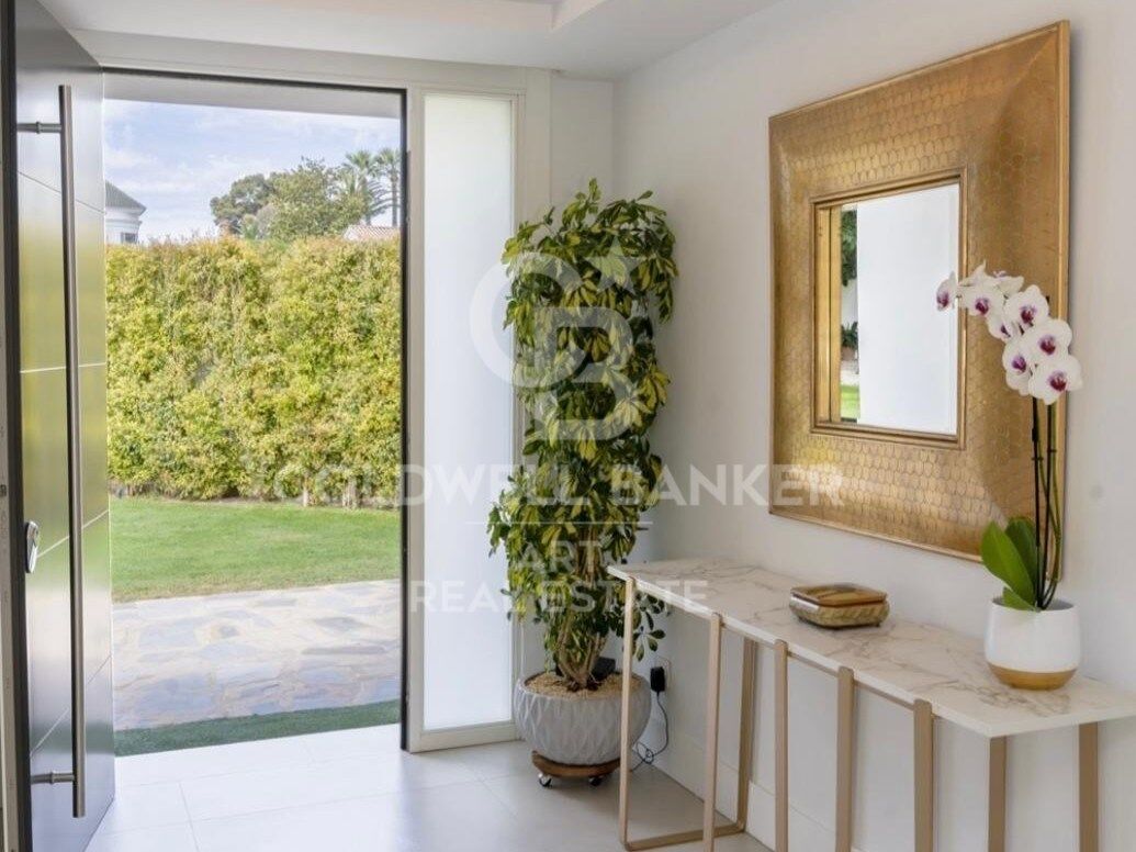 Townhouse in Marbella, Malaga, Spain 4 bedrooms, 635 sq.m. No. 157131