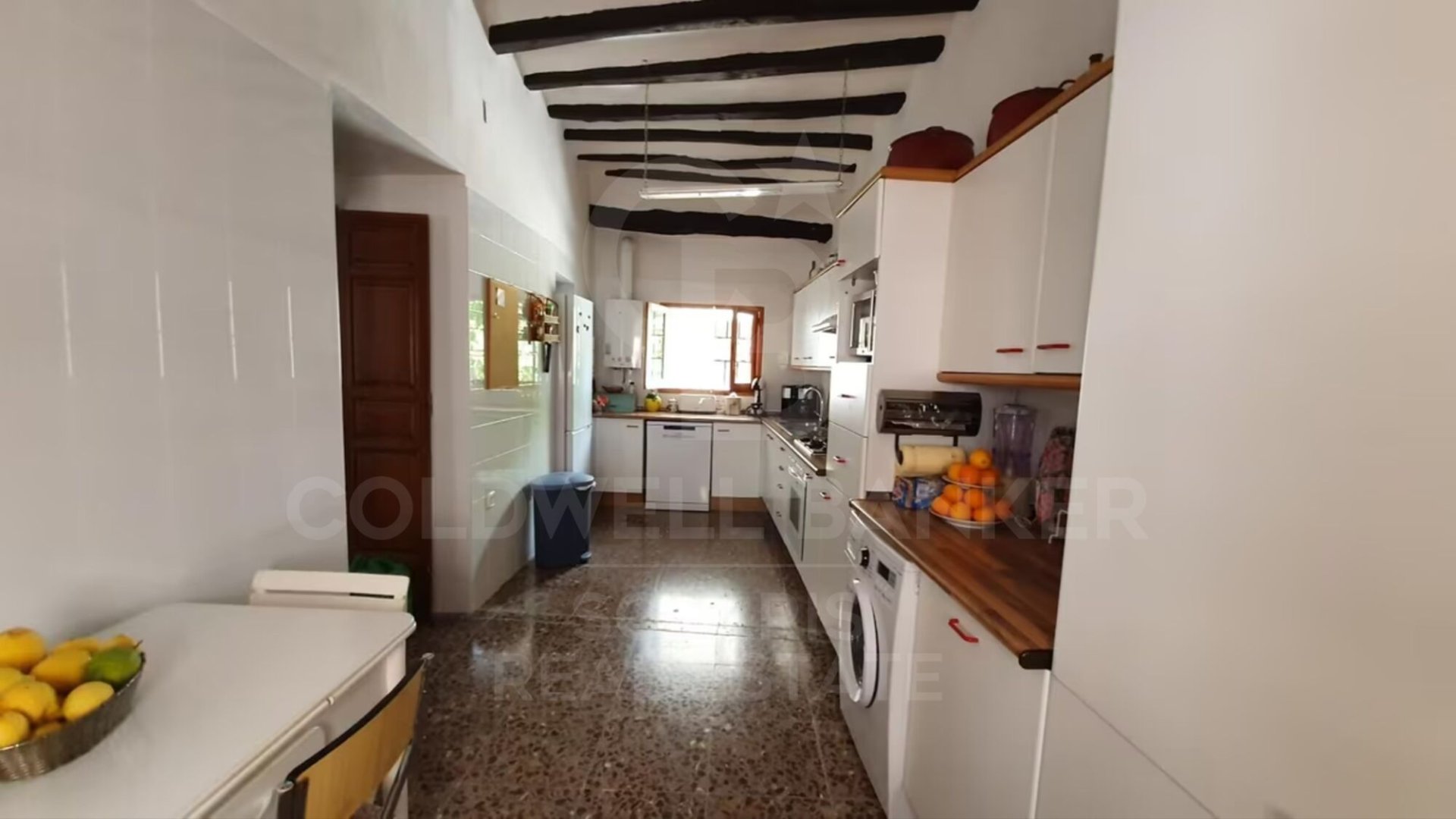 House in Sella, Alicante, Spain 8 bedrooms, 660 sq.m. No. 157129
