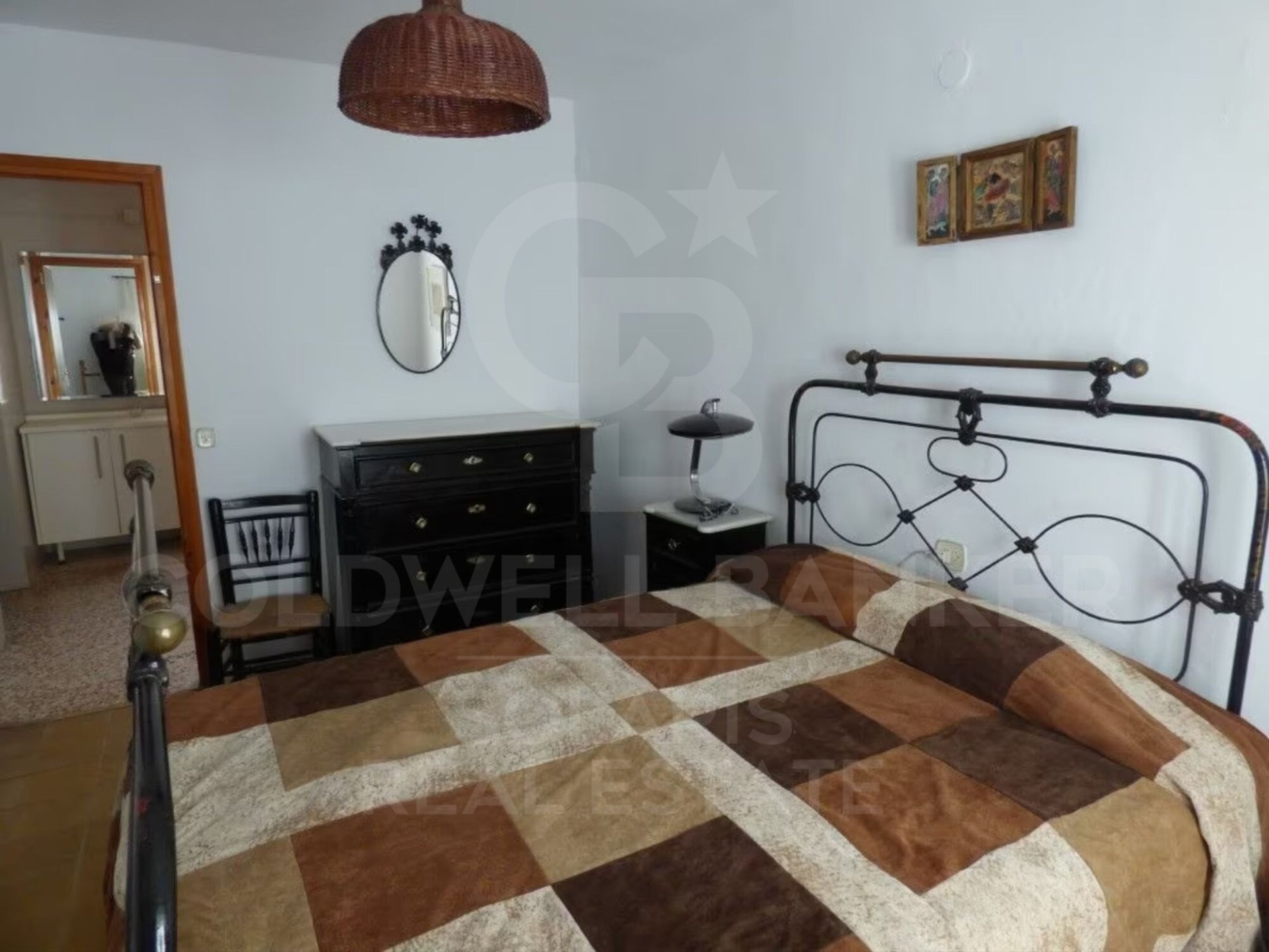 House in Sella, Alicante, Spain 8 bedrooms, 660 sq.m. No. 157129
