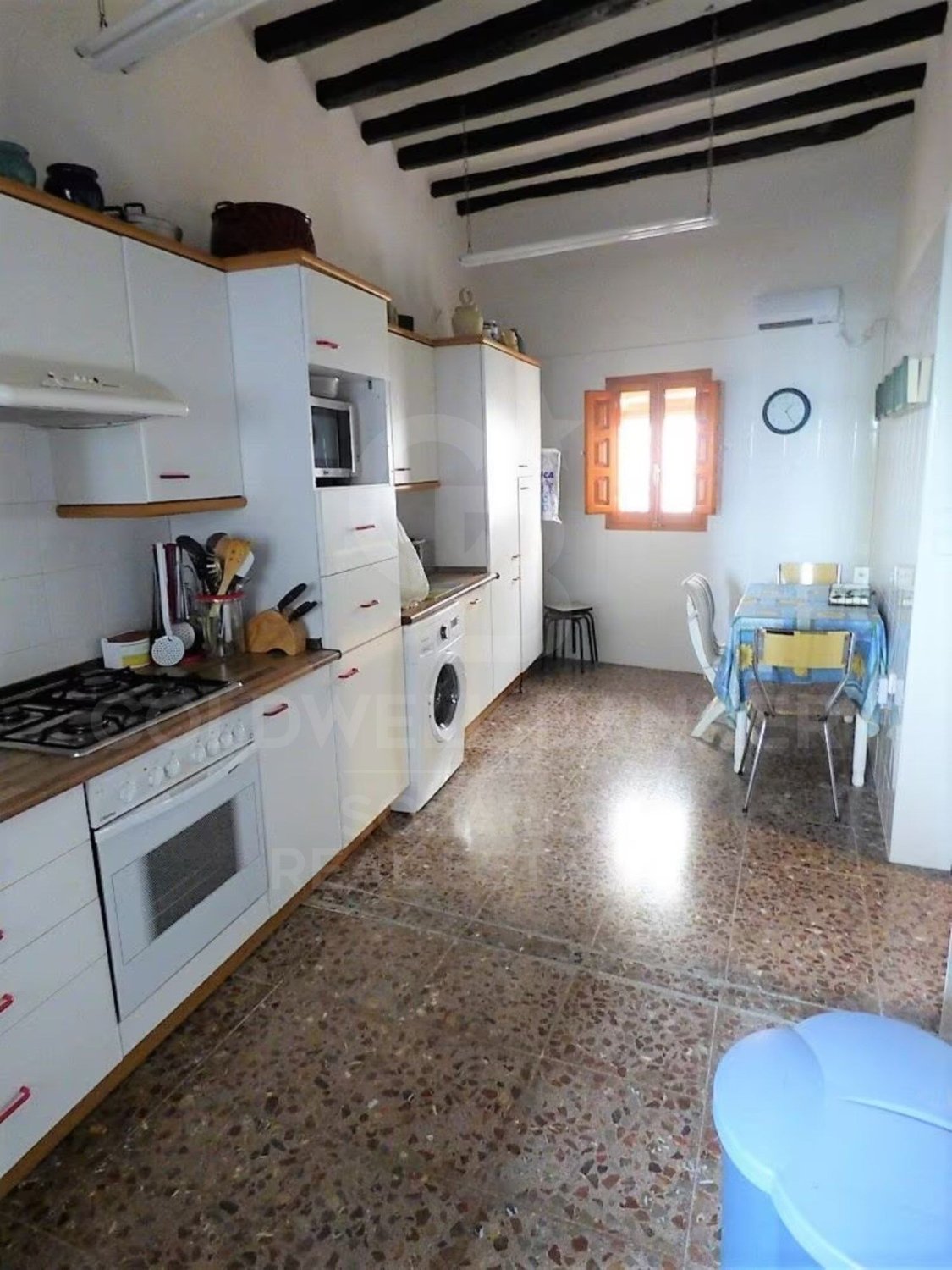 House in Sella, Alicante, Spain 8 bedrooms, 660 sq.m. No. 157129