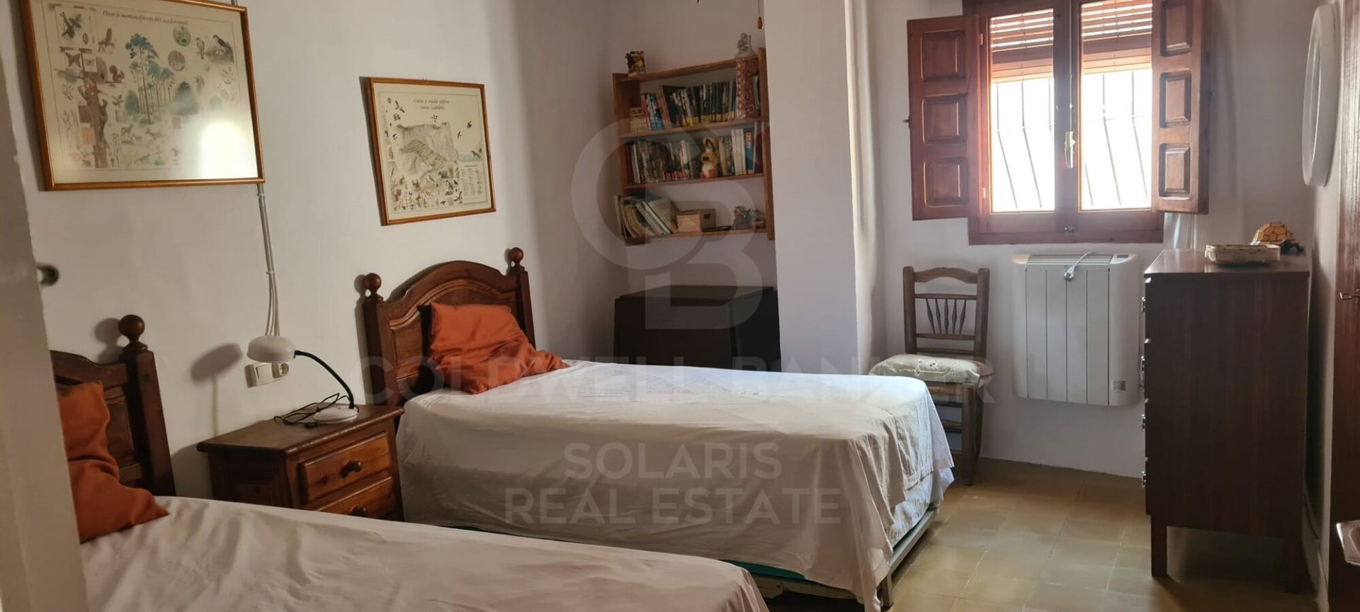 House in Sella, Alicante, Spain 8 bedrooms, 660 sq.m. No. 157129