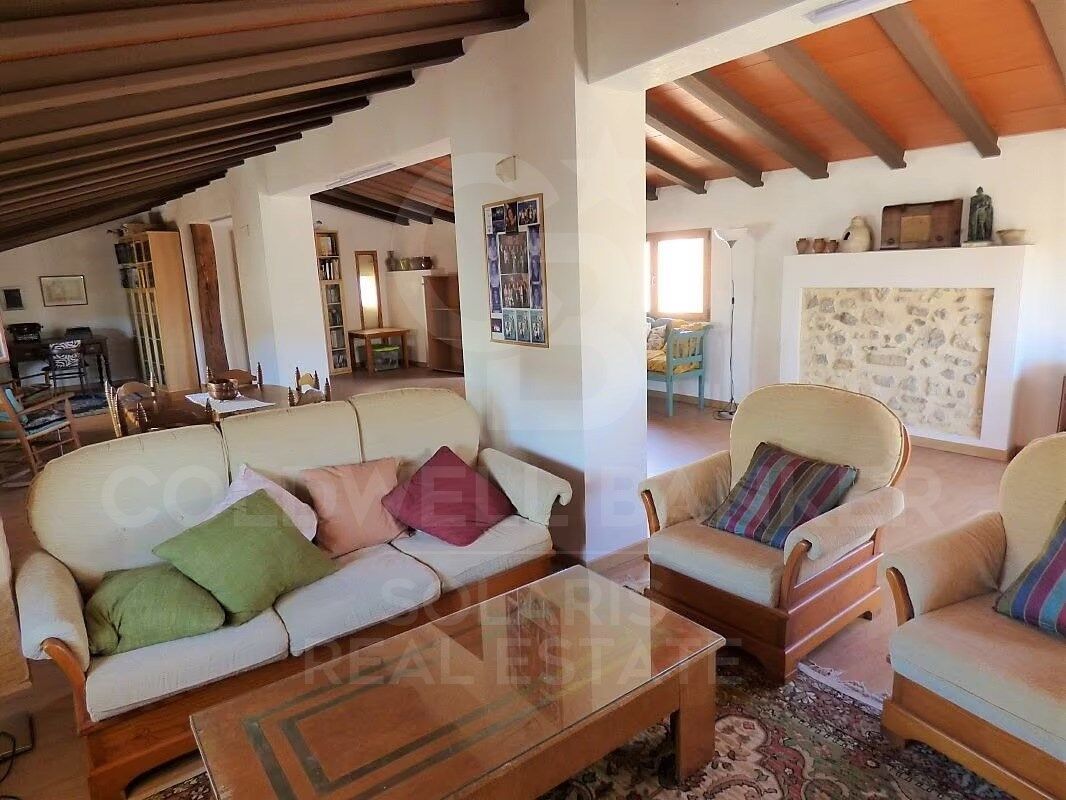 House in Sella, Alicante, Spain 8 bedrooms, 660 sq.m. No. 157129