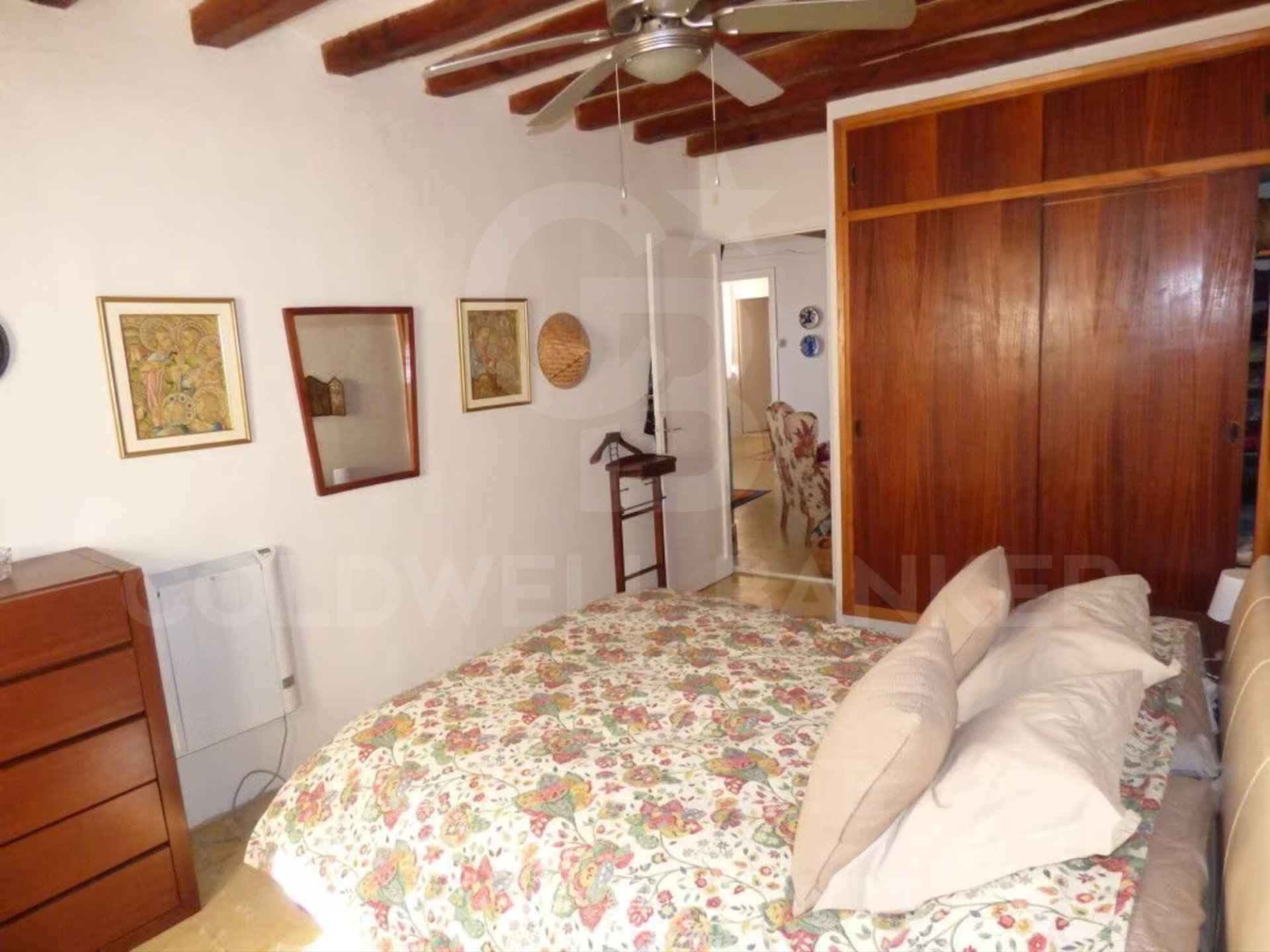 House in Sella, Alicante, Spain 8 bedrooms, 660 sq.m. No. 157129