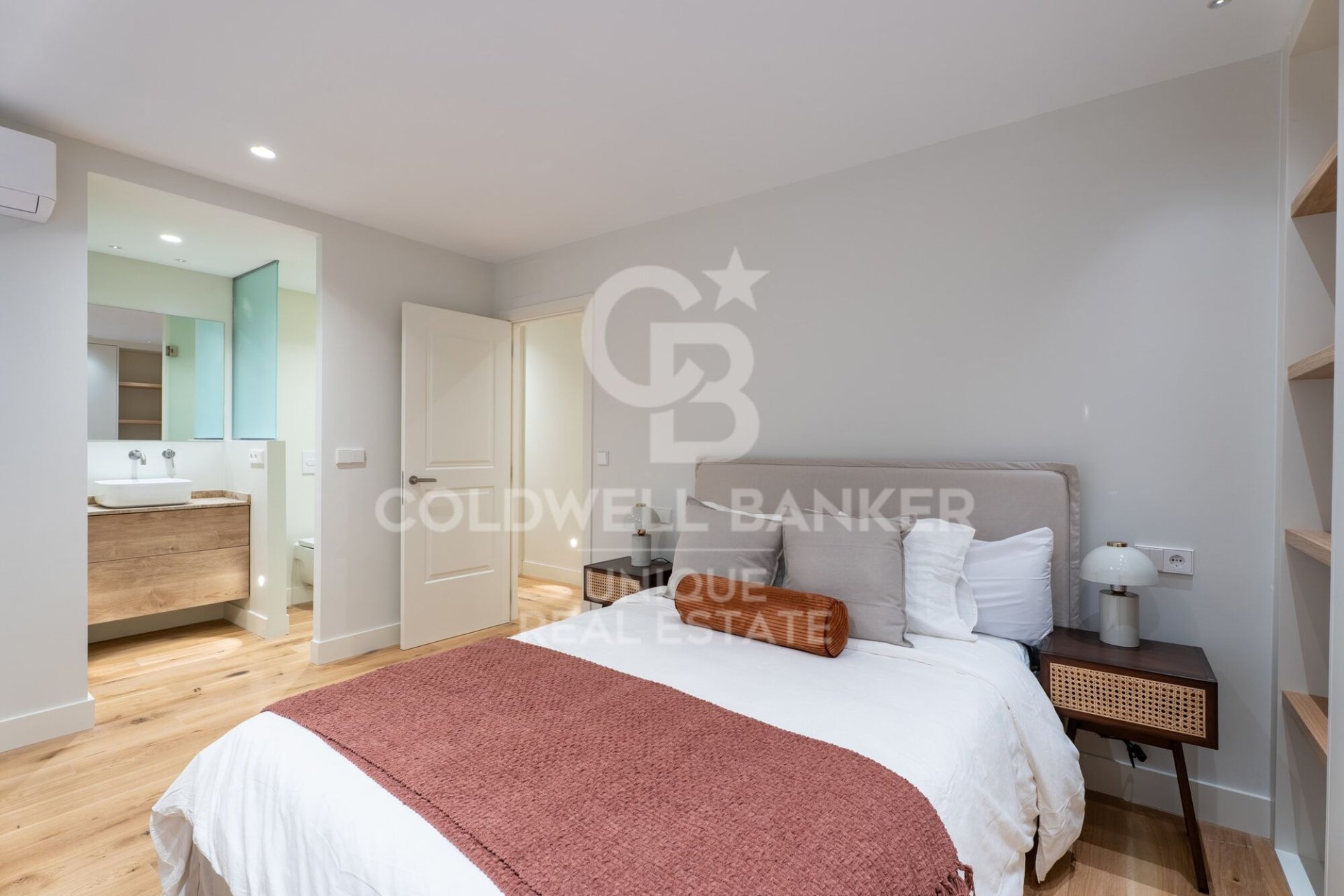 Apartment à Madrid, Espagne 3 chambres, 278 m2 No. 157126