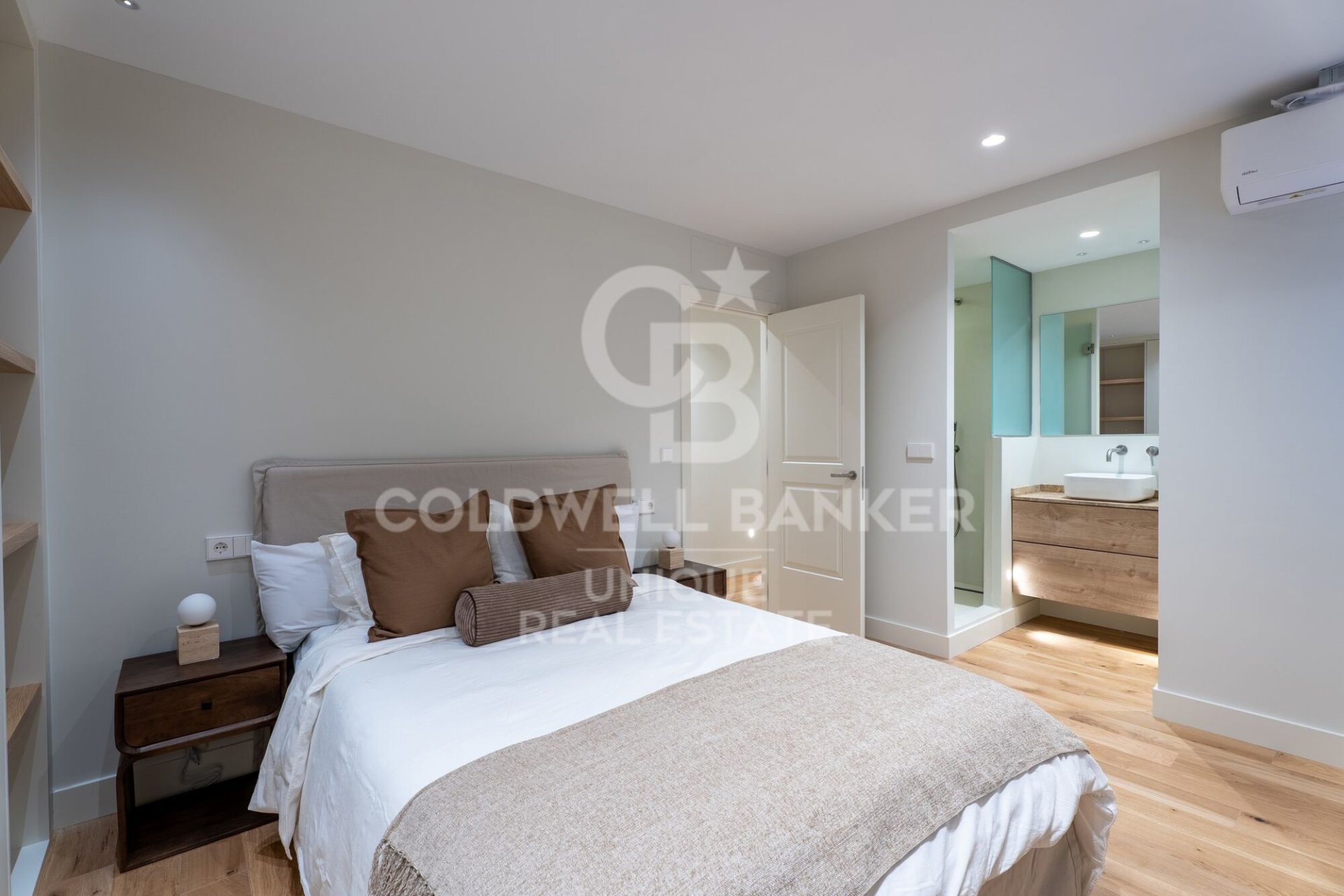 Apartment à Madrid, Espagne 3 chambres, 278 m2 No. 157126