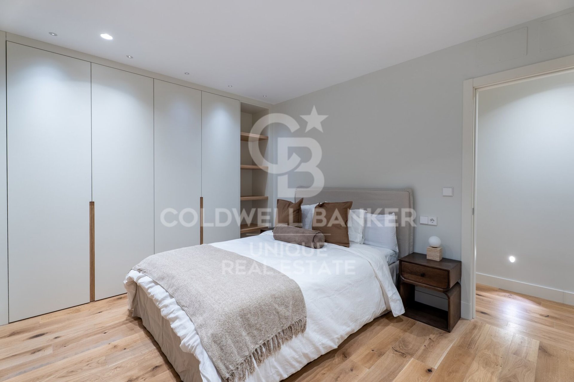 Apartment à Madrid, Espagne 3 chambres, 278 m2 No. 157126