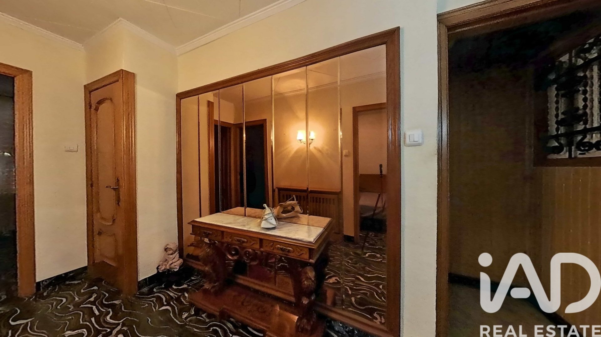 Townhouse in Bellcaire d'Urgell, Lleida, Spain 5 bedrooms, 310 sq.m. No. 184838