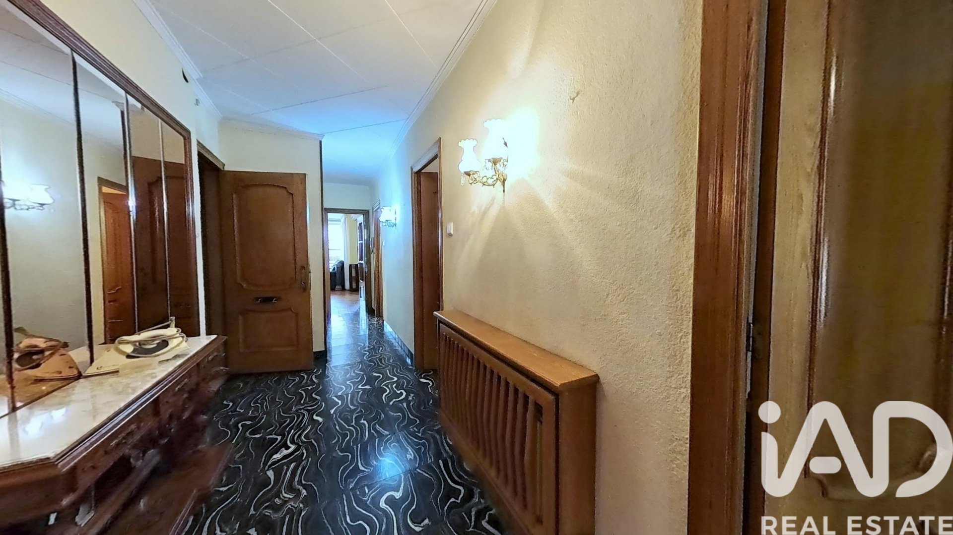 Townhouse in Bellcaire d'Urgell, Lleida, Spain 5 bedrooms, 310 sq.m. No. 184838