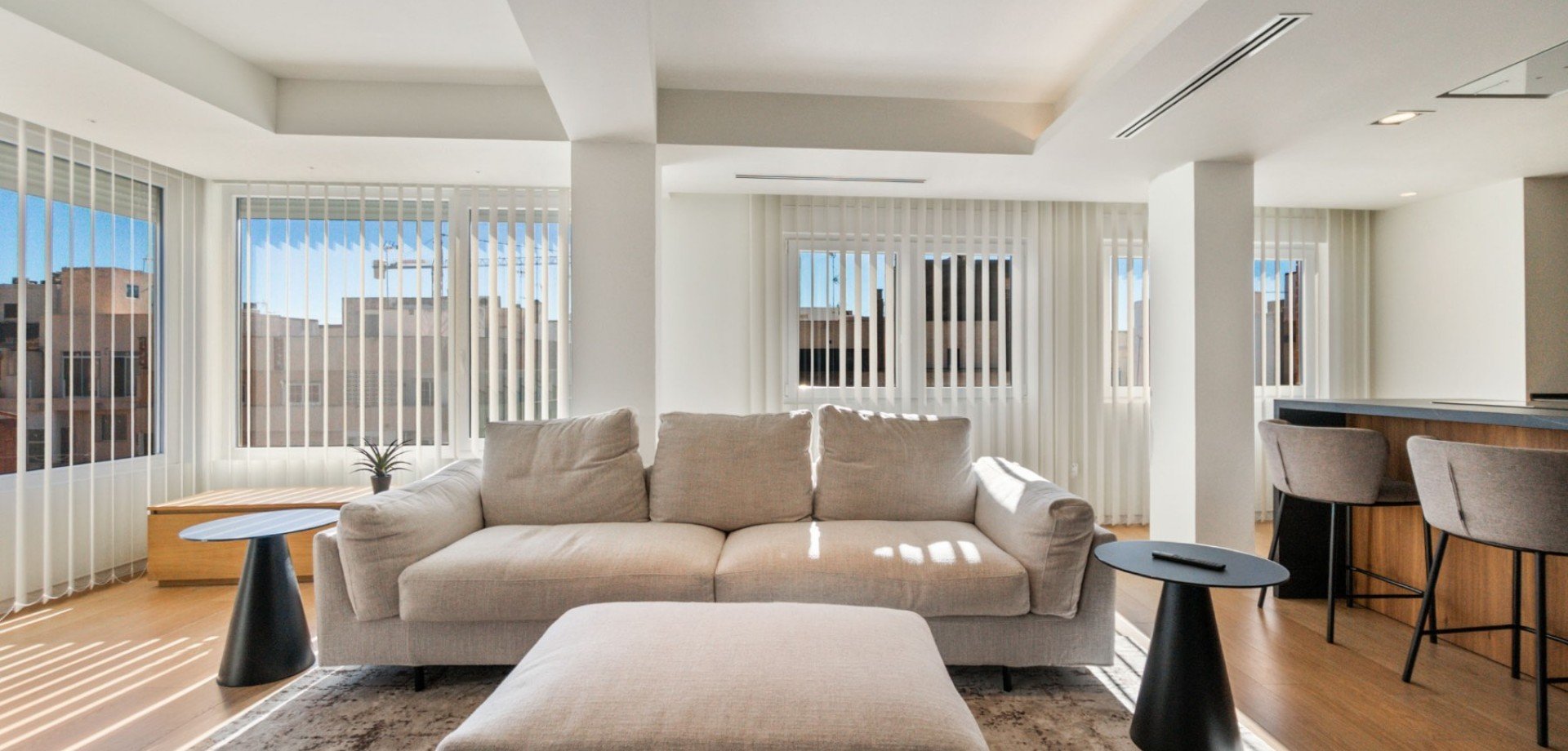 Huoneisto Torrevieja, Alicante, Espanja 2 makuuhuonetta, 160 m2 No. 147613