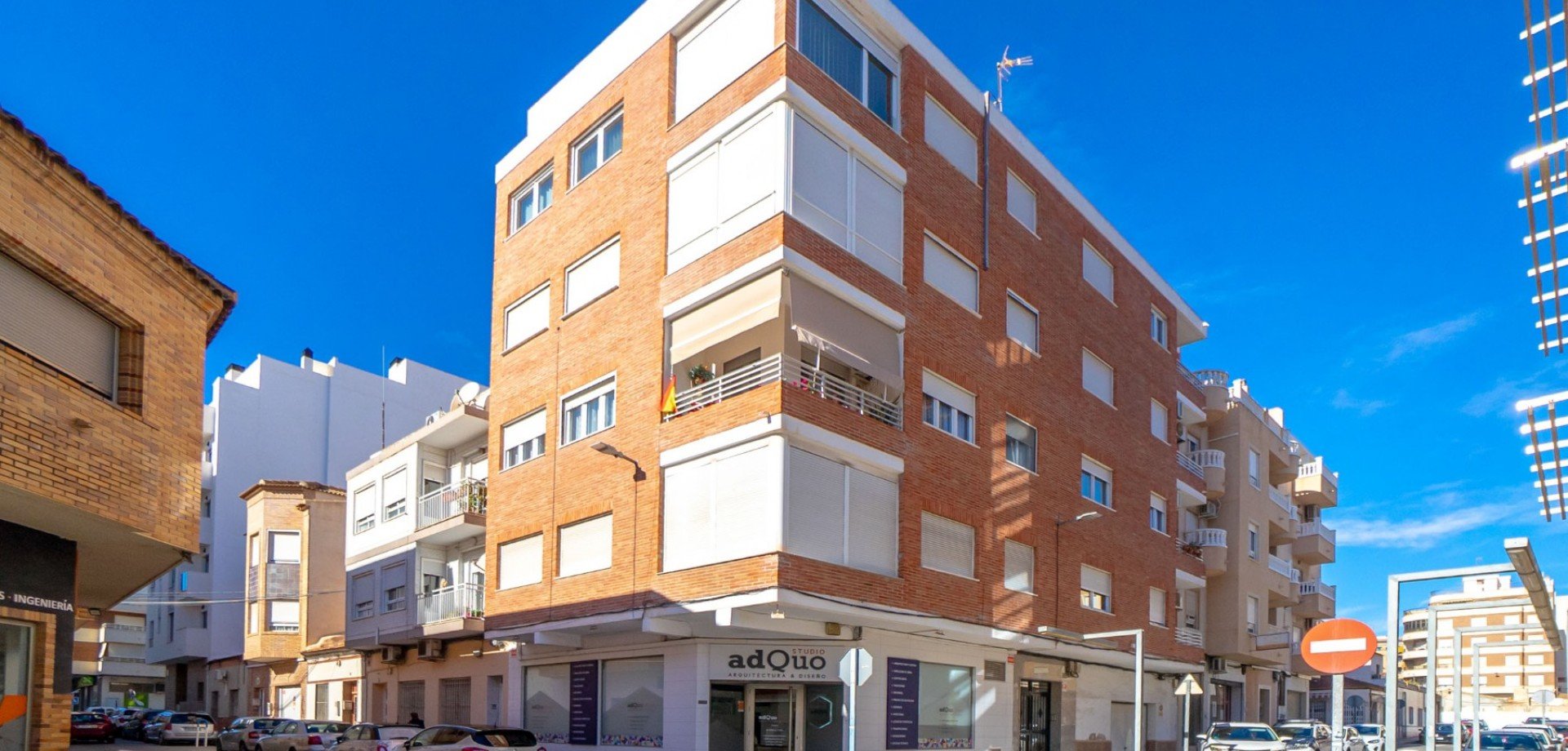 Huoneisto Torrevieja, Alicante, Espanja 2 makuuhuonetta, 160 m2 No. 147613