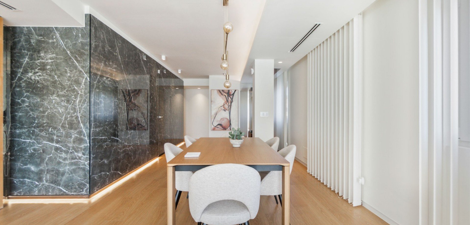 Huoneisto Torrevieja, Alicante, Espanja 2 makuuhuonetta, 160 m2 No. 147613