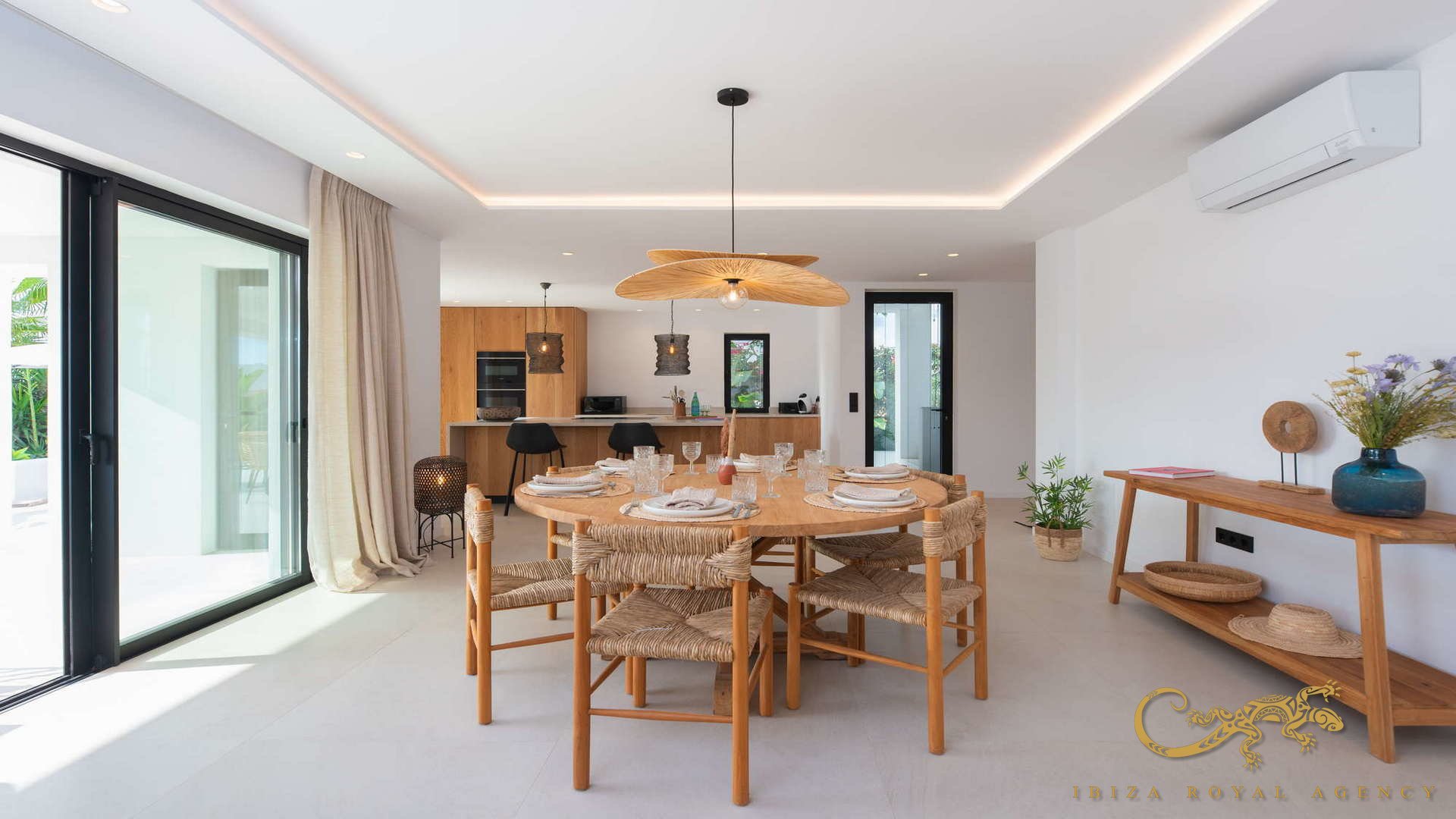Villa a Sa Carroca, Ibiza, Spagna 3 camere da letto, 318 mq. N° 139390