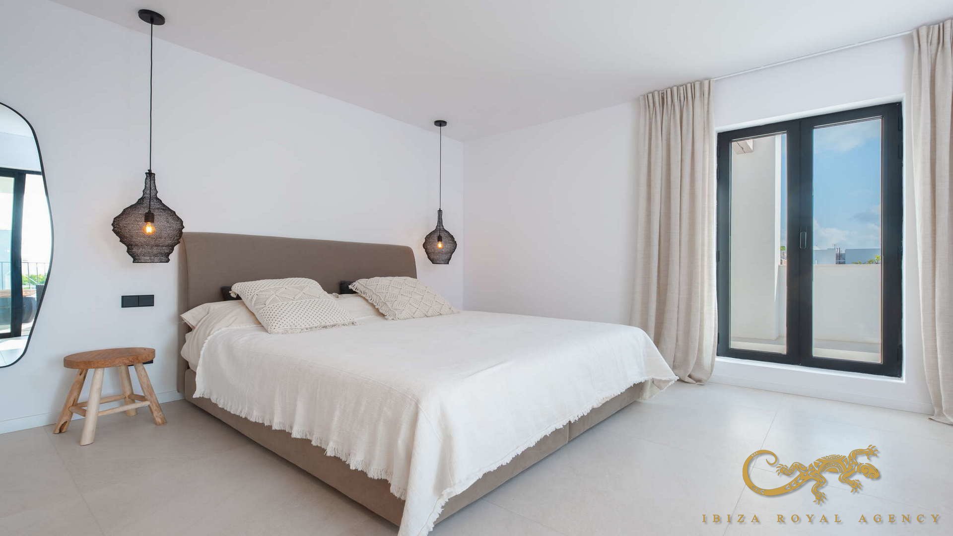 Villa a Sa Carroca, Ibiza, Spagna 3 camere da letto, 318 mq. N° 139390