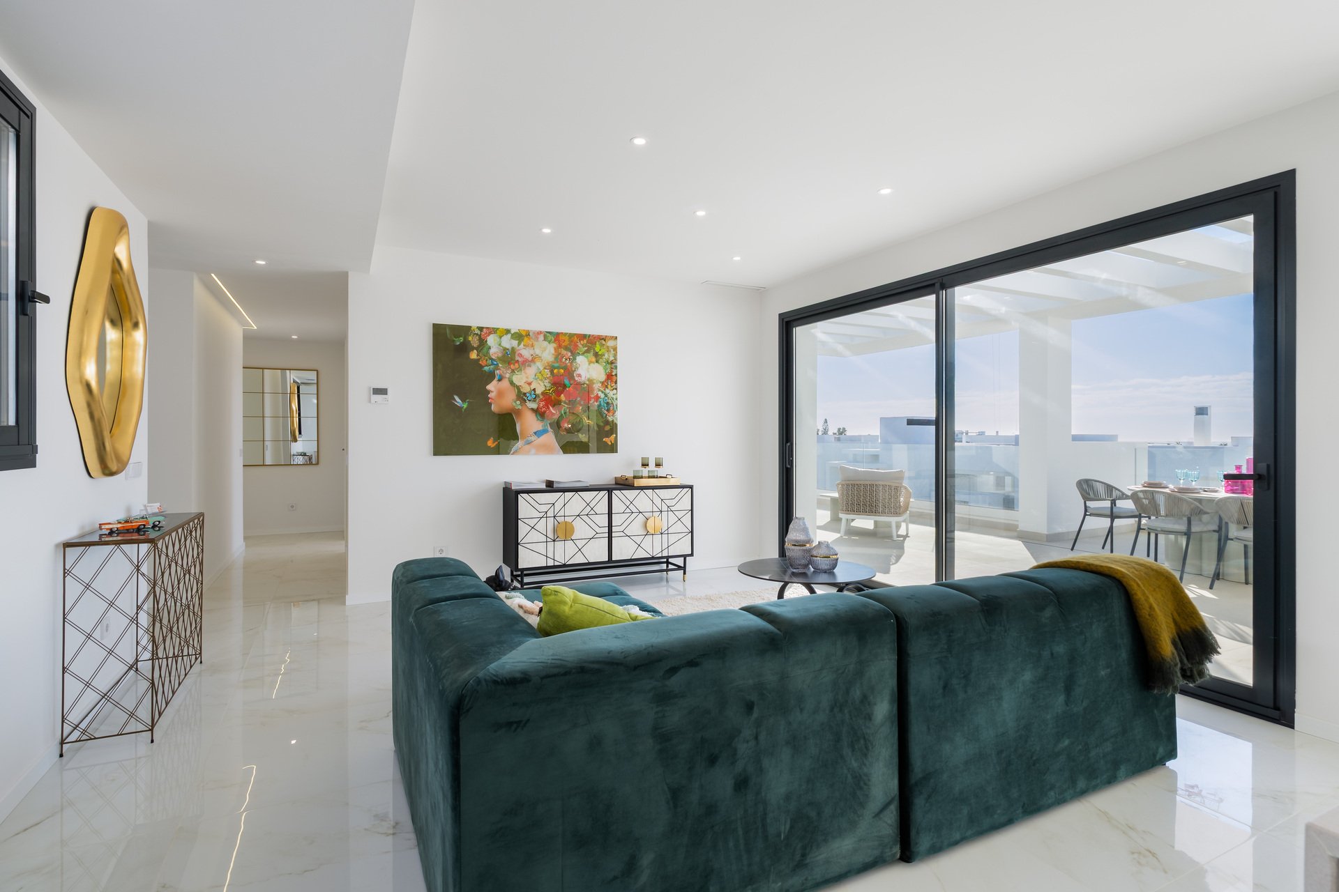 Apartament w Estepona, Malaga, Hiszpania 3 sypialnie, 274 mkw. nr 136147