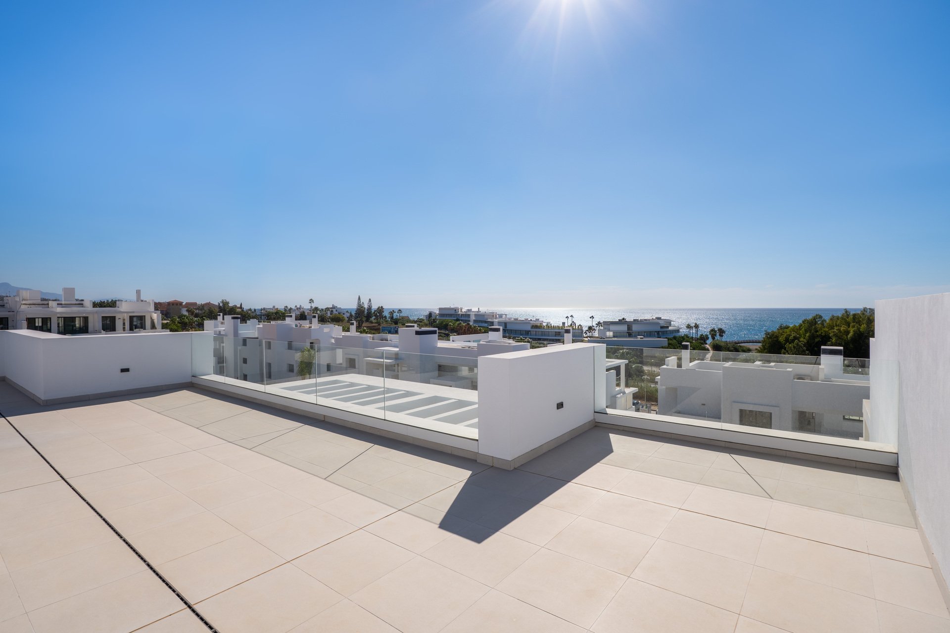 Apartament w Estepona, Malaga, Hiszpania 3 sypialnie, 274 mkw. nr 136147