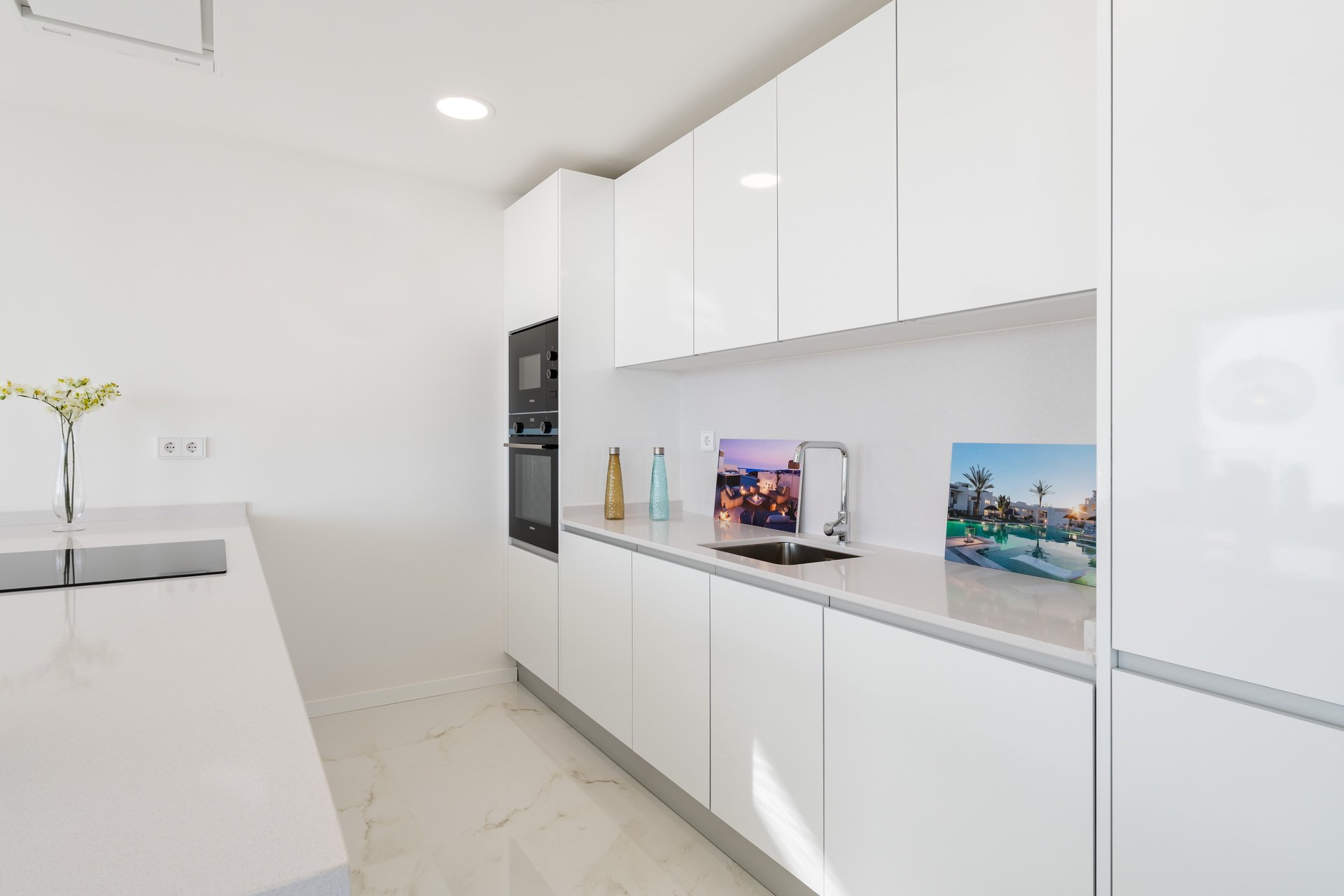 Apartament w Estepona, Malaga, Hiszpania 3 sypialnie, 274 mkw. nr 136147