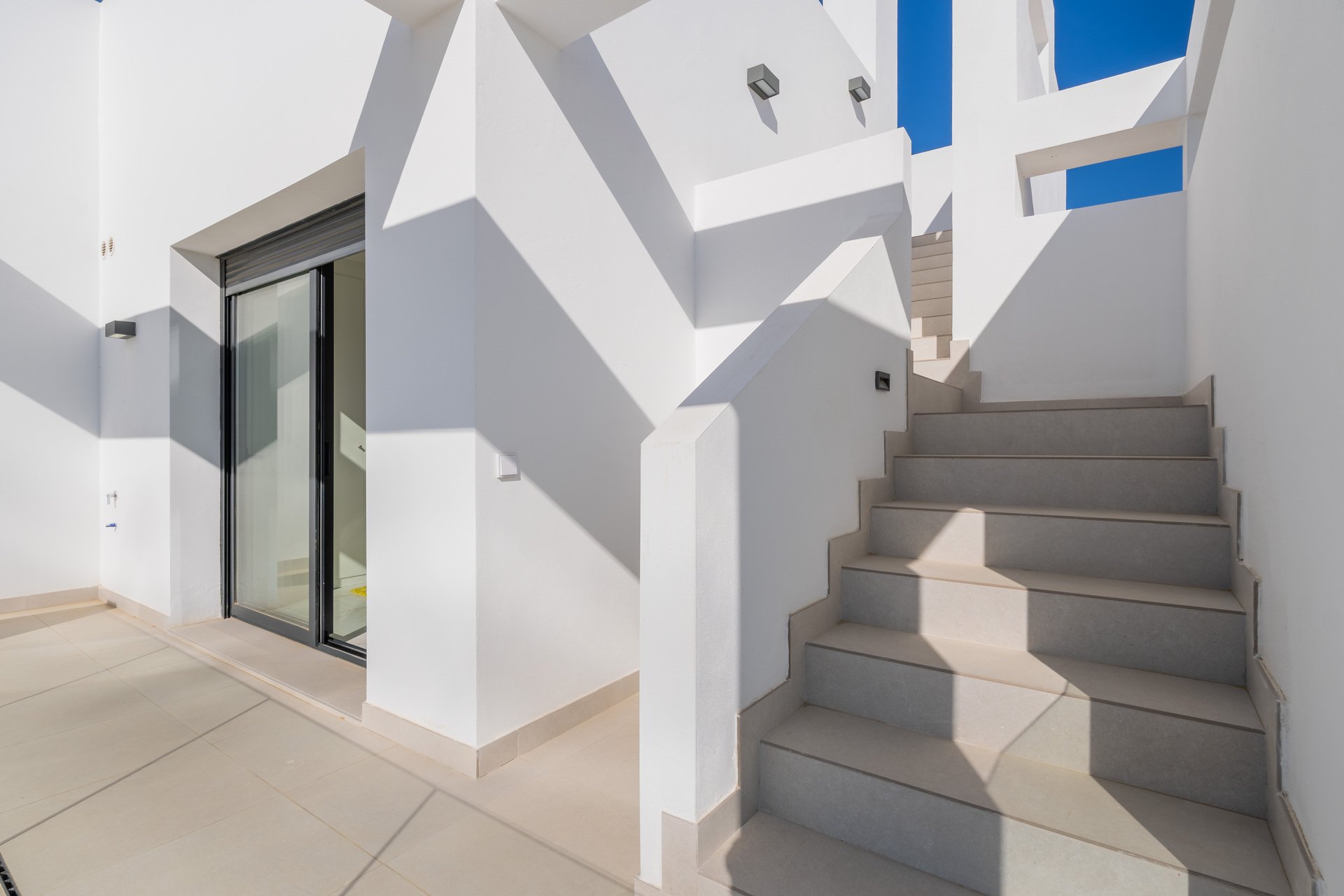 Apartament w Estepona, Malaga, Hiszpania 3 sypialnie, 274 mkw. nr 136147