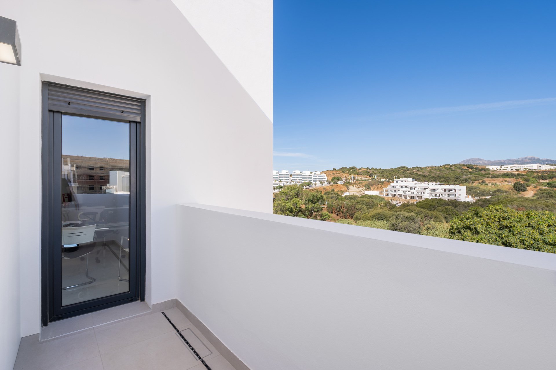 Apartament w Estepona, Malaga, Hiszpania 3 sypialnie, 274 mkw. nr 136147
