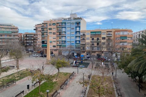 Apartament w Alicante, Hiszpania 3 sypialnie, 110 mkw. nr 183474