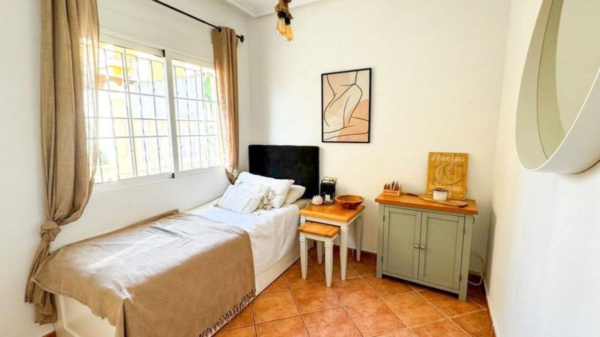 Villa i Algorfa, Alicante, Spanien 5 sovrum, 172 kvm. Nr. 148975