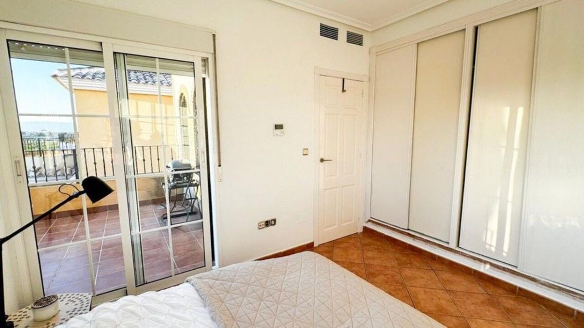 Villa i Algorfa, Alicante, Spanien 5 sovrum, 172 kvm. Nr. 148975