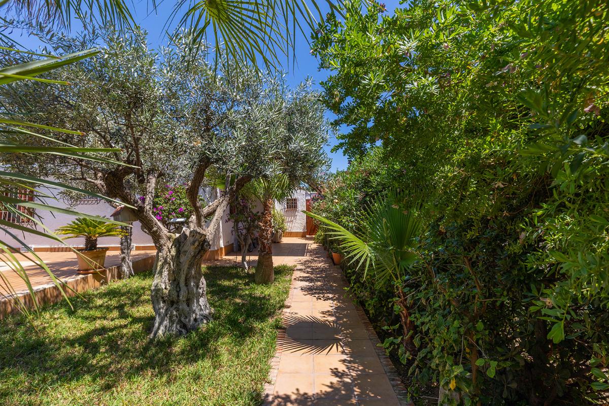 Villa à Orihuela, Alicante, Espagne 4 chambres, 168 m2 No. 148977