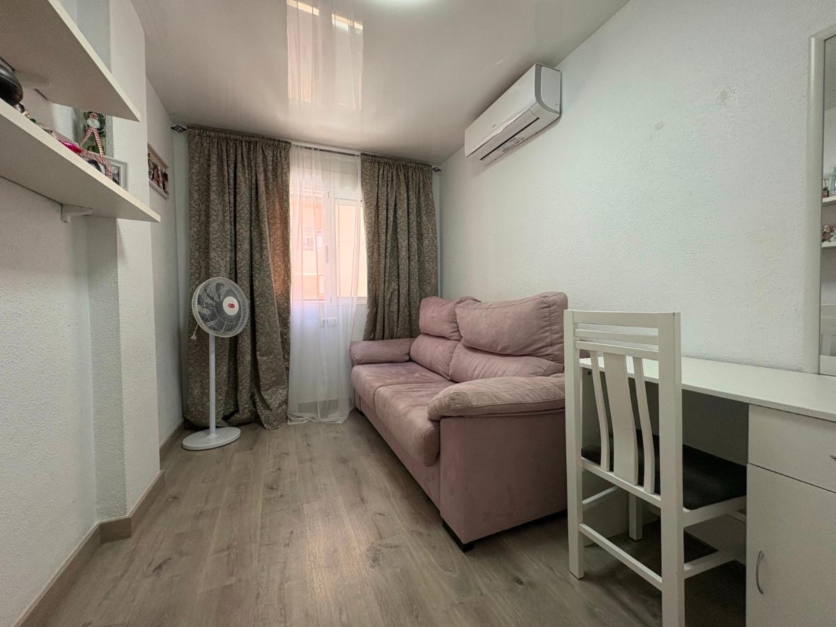 Lägenhet i Torrevieja, Alicante, Spanien 4 sovrum, 115 kvm. Nr. 148972
