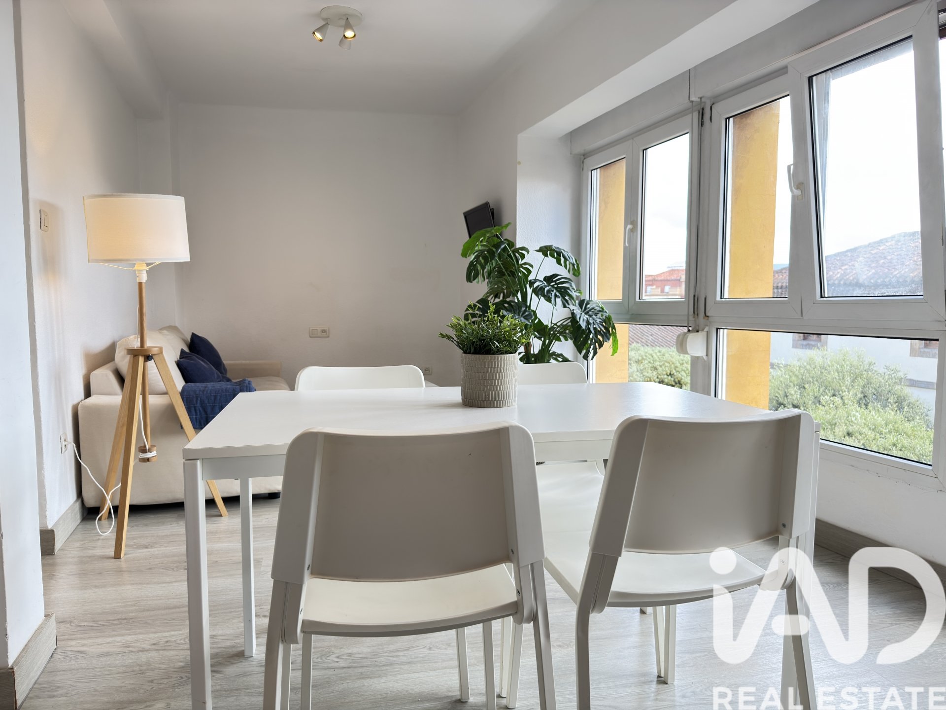 Huoneisto Gijon, Asturias, Espanja 1 makuuhuone, 61 m2 No. 172412