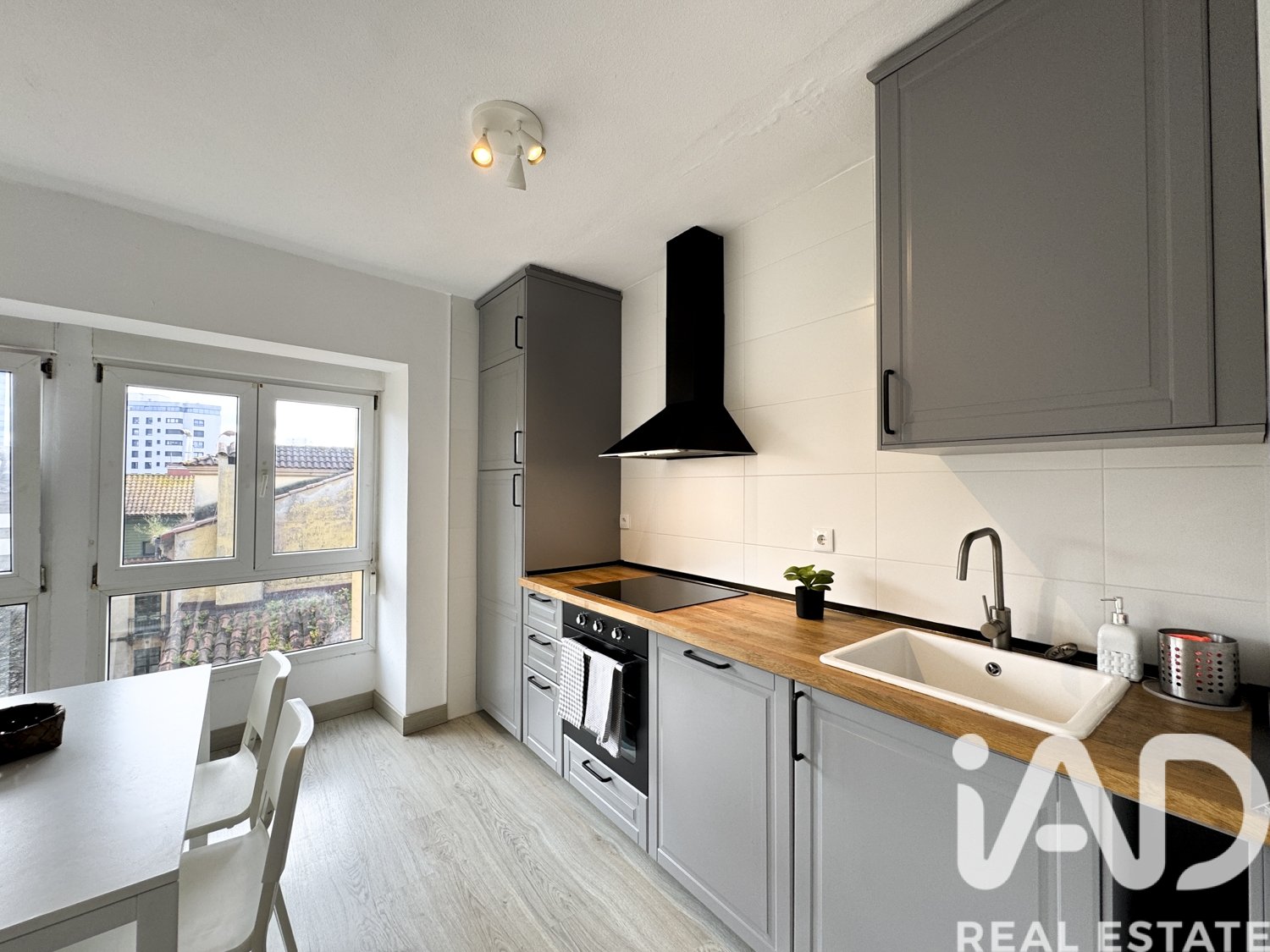Huoneisto Gijon, Asturias, Espanja 1 makuuhuone, 61 m2 No. 172412