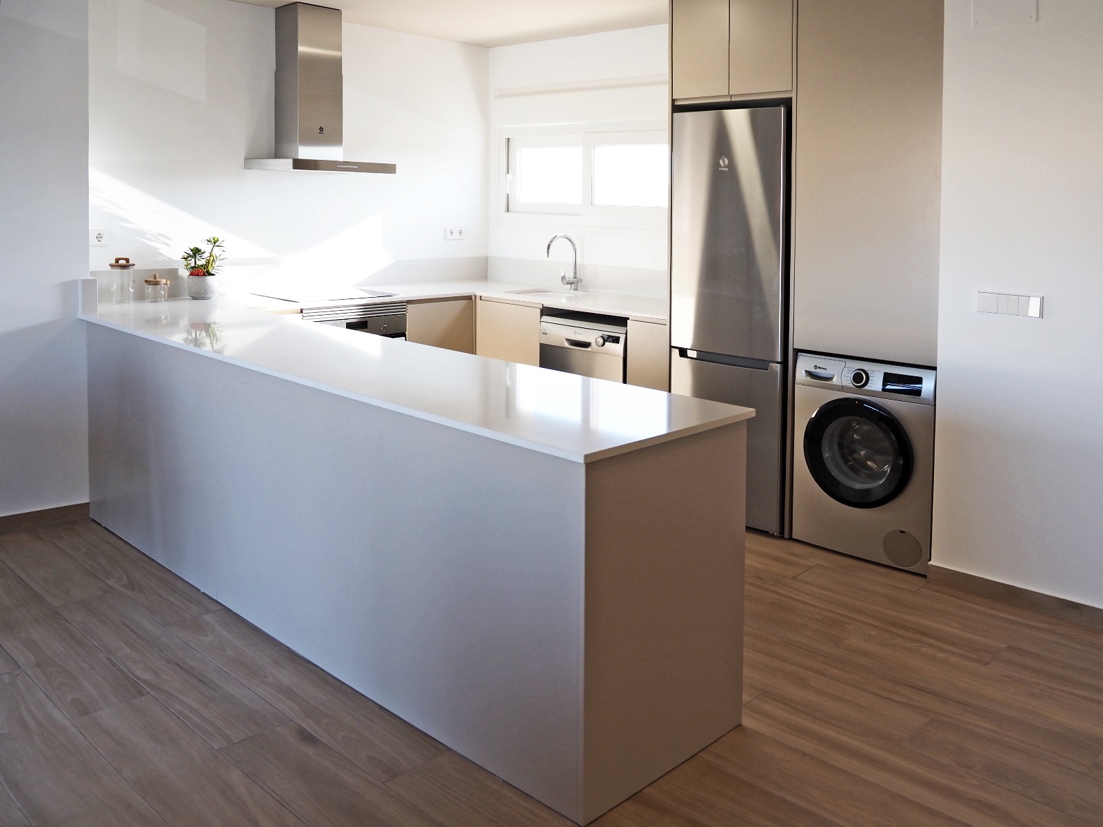 Huoneisto Alicante, Espanja 2 makuuhuonetta, 76 m2 No. 135815