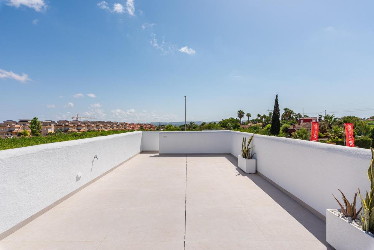 Villa en Benijófar, Alicante, España 3 dormitorios, 225 m2 No. 97263