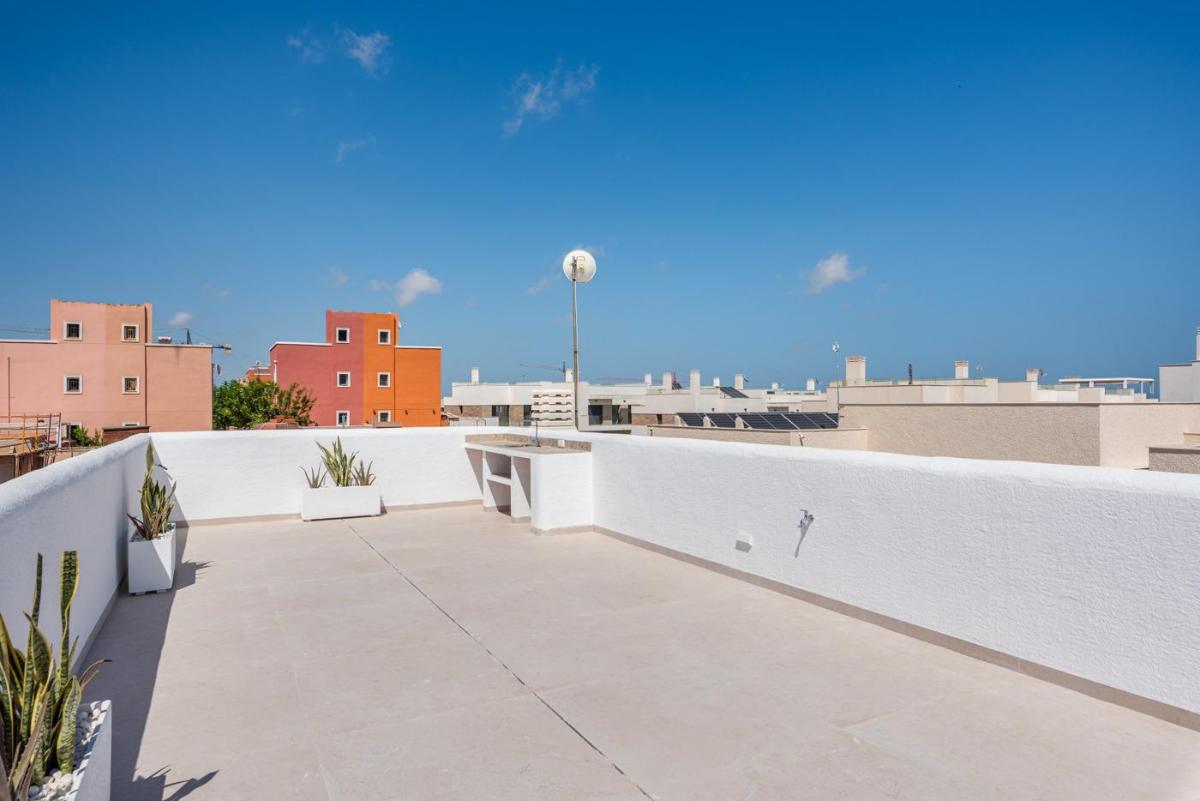 Villa en Benijófar, Alicante, España 3 dormitorios, 225 m2 No. 97263