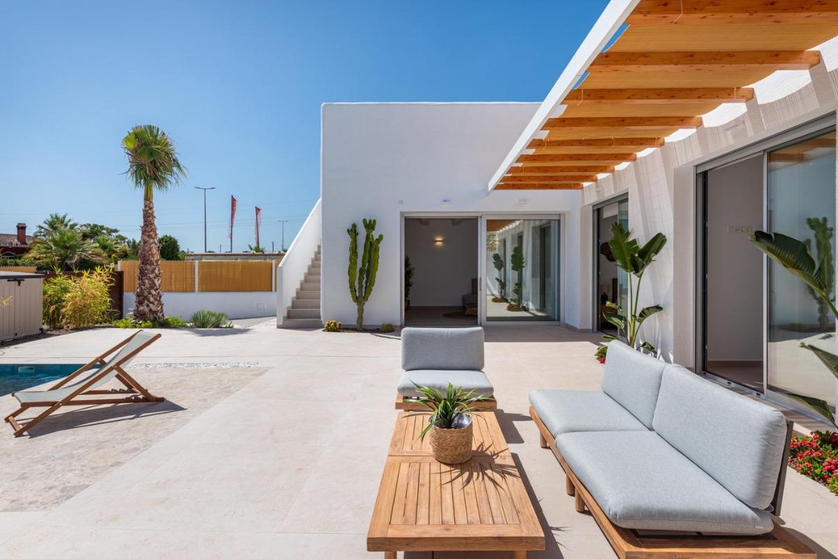Villa en Benijófar, Alicante, España 3 dormitorios, 225 m2 No. 97263