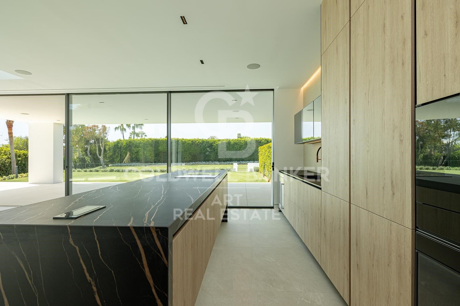 Huvila Marbella, Malaga, Espanja 3 makuuhuonetta, 655 m2 No. 158200