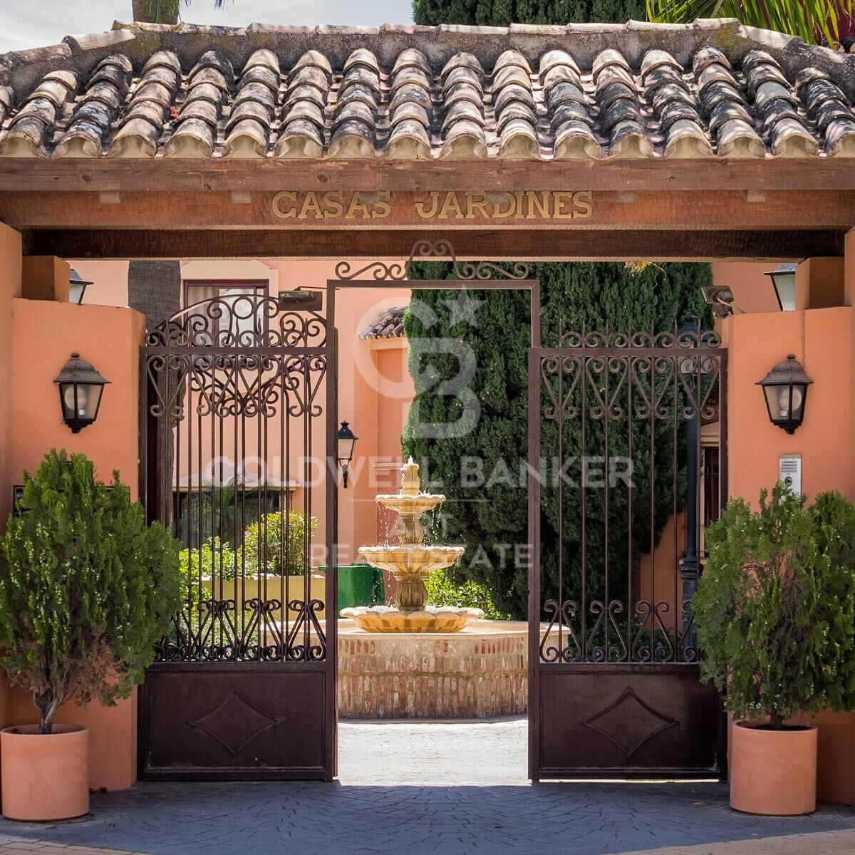 Hus i Marbella, Malaga, Spanien 4 sovrum, 238 kvm. Nr. 158199