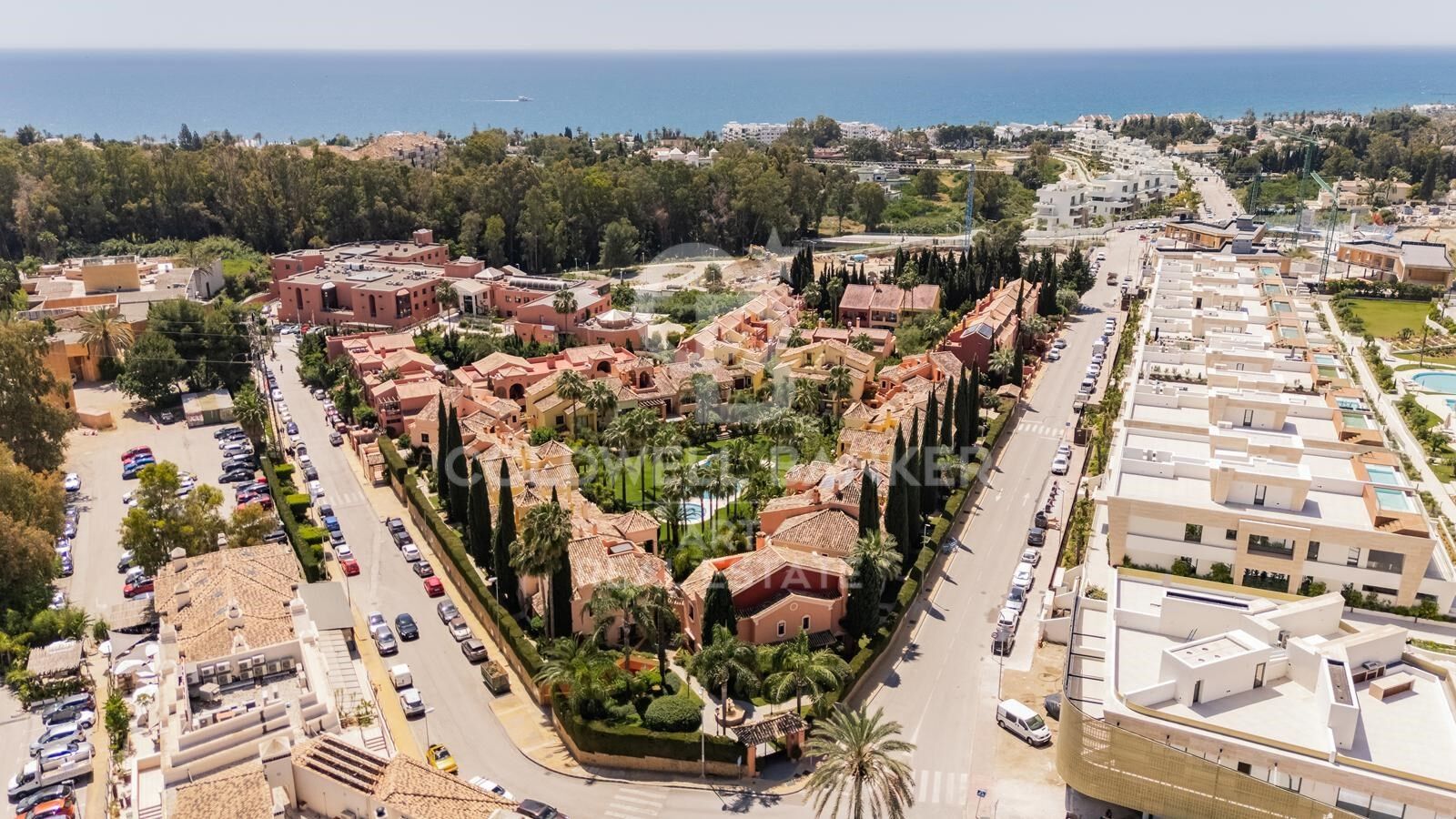 Hus i Marbella, Malaga, Spanien 4 sovrum, 238 kvm. Nr. 158199
