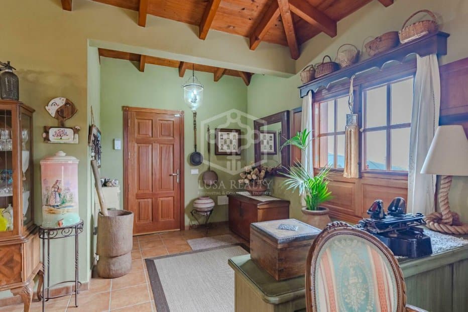 Villa in Icod de los Vinos, Tenerife, Spain 4 bedrooms, 276 sq.m. No. 147622