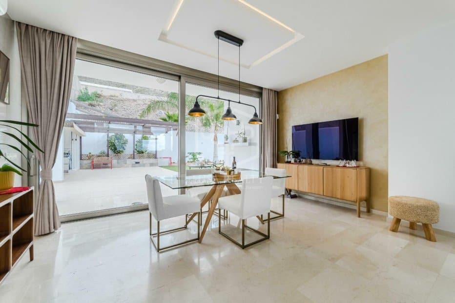 Villa Adeje, Tenerife, Spānijā 5 istabas, 450 m2 Nr. 147620