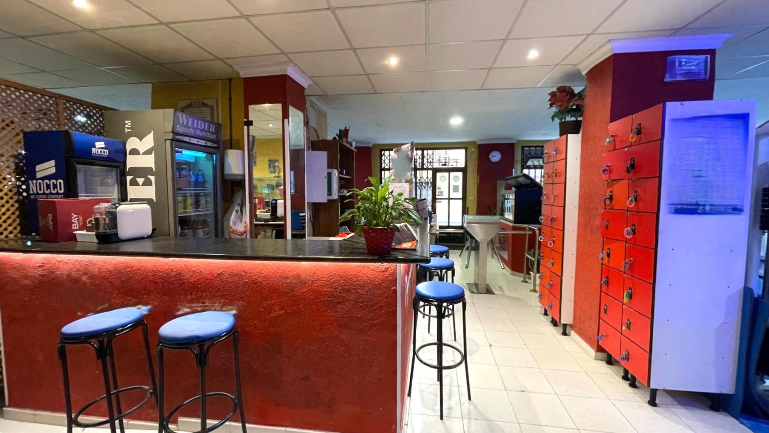 Propiedad comercial en Palma de Mallorca, Mallorca, España 427 m2 No. 147624