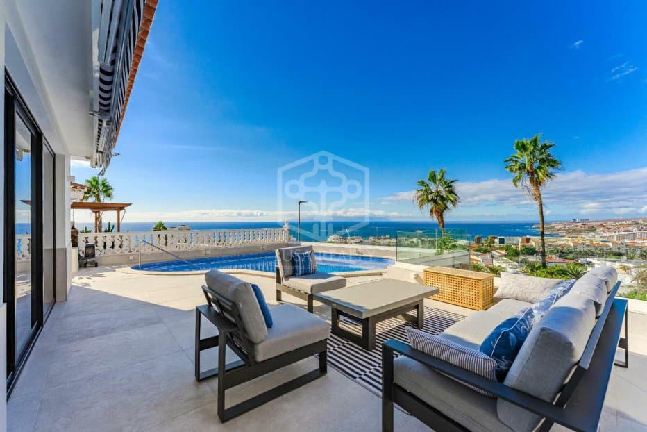 Huvila Adeje, Tenerife, Espanja 4 makuuhuonetta, 435 m2 No. 147619