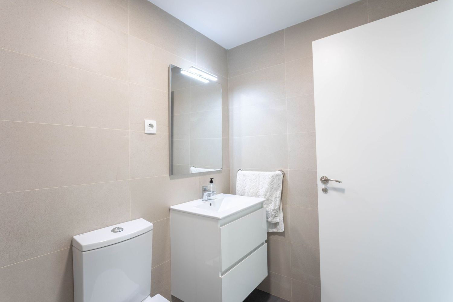 Huoneisto El Campello, Alicante, Espanja 3 makuuhuonetta, 148 m2 No. 194831