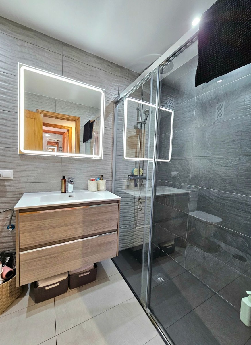 Apartamento en El Campello, Alicante, España 3 dormitorios, 97 m2 No. 194832